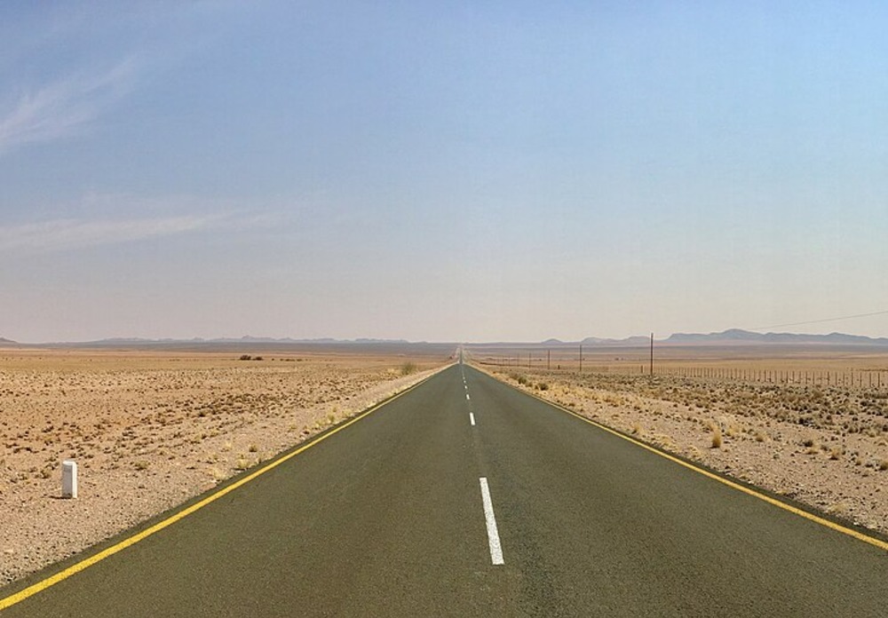 Road leading towards the horizon